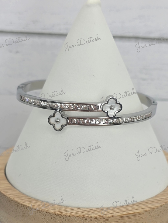 Fashion Jewelry Jewelry - Stainless Steel Silver Tone Mother Of Pearl Flower Bracelet BR122